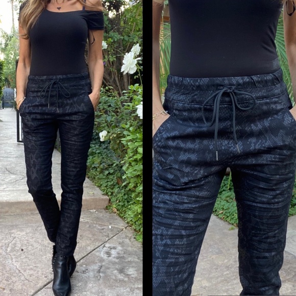 BEVY FLOG Shely pant black Python 24 - Picture 8 of 16